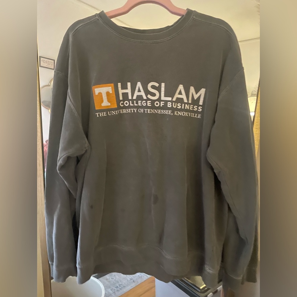 comfort colors UT sweatshirt